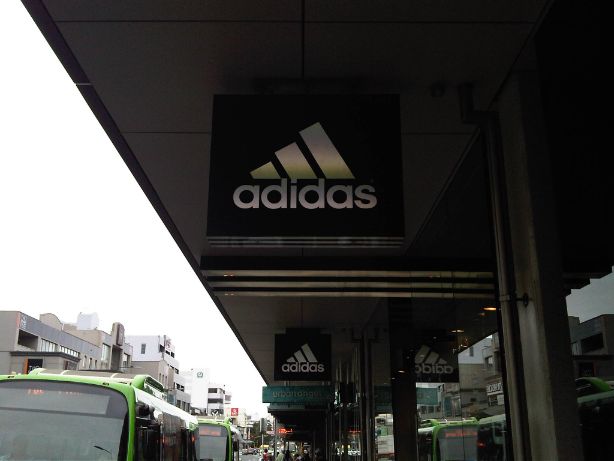 Analysts expect over 2020 decreasing revenue Adidas